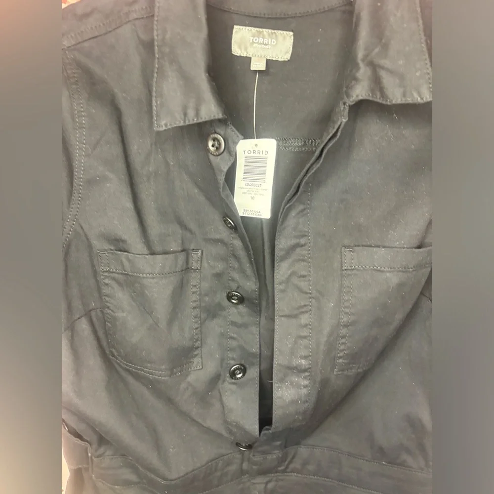 Torrid 8" Twill Lightweight Jumpsuit (Romper) - Picture 5 of 16